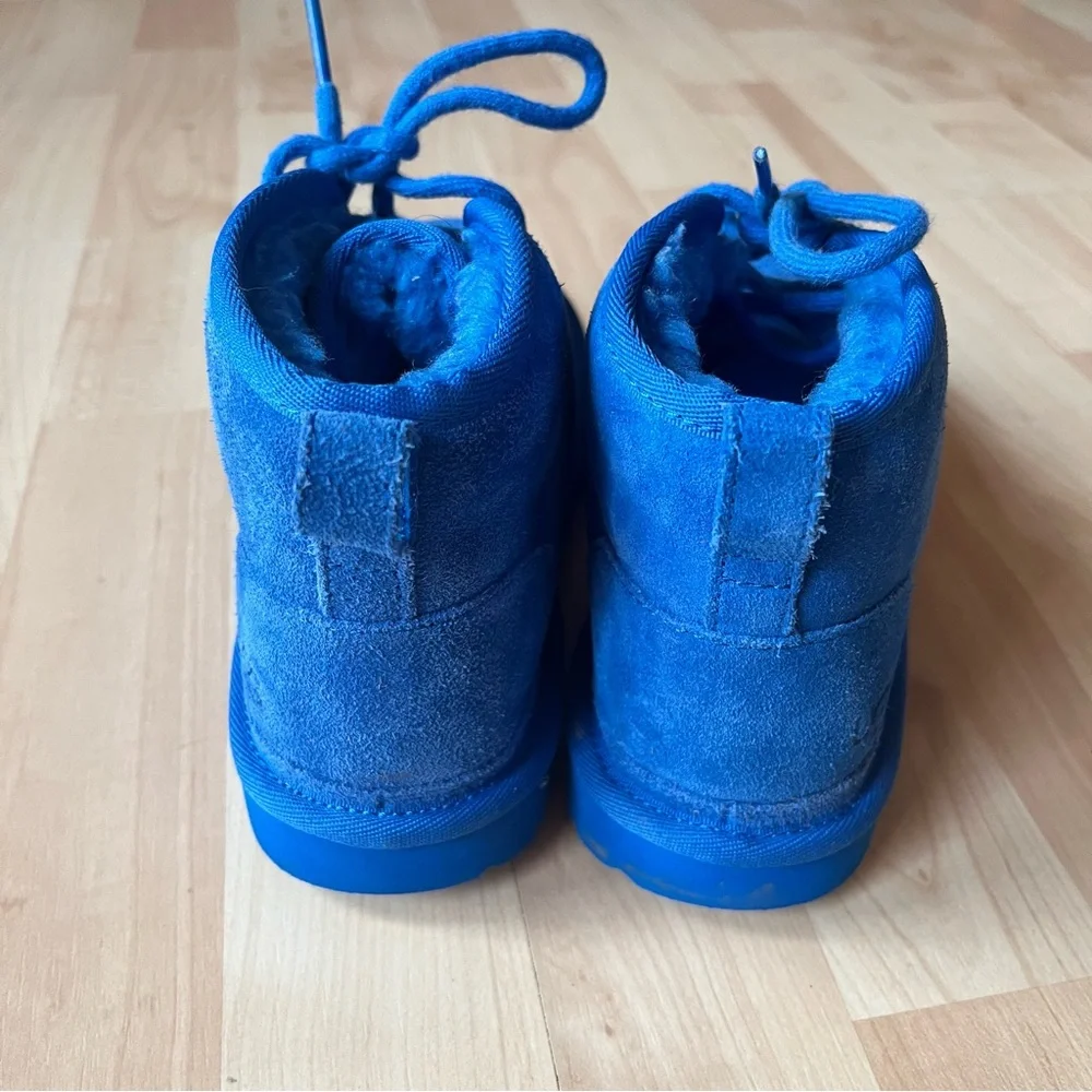 UGG Neumel Chukka Boots Men’s US 4 Women’s 6 Blue Suede Sheepskin 1017320K
